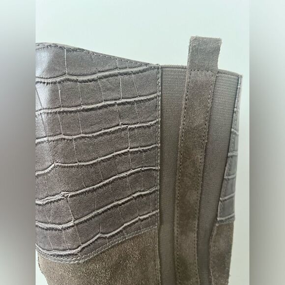 Marc Fisher Wide Calf Croc Embossed Knee High Side Zip Suede Boots Taupe 9, NWOB - Picture 8 of 12
